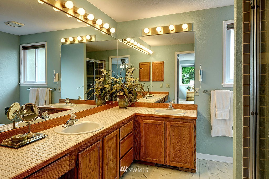 23 236th Place Southwest Bothell, WA 98021 - Photo 18 of 20