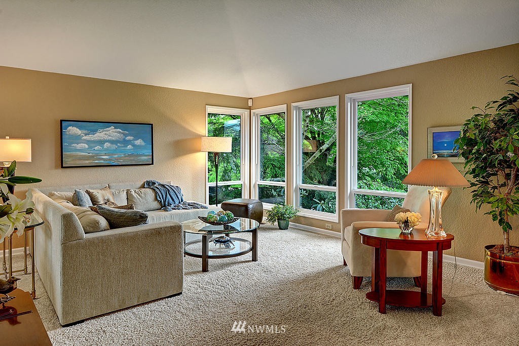 23 236th Place Southwest Bothell, WA 98021 - Photo 4 of 20