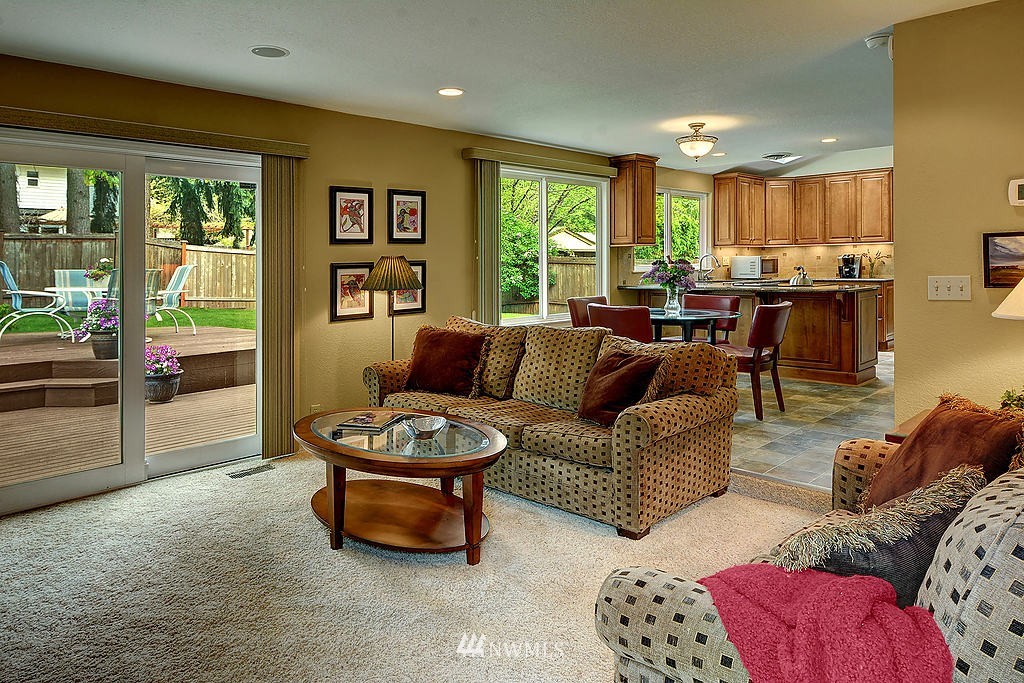 23 236th Place Southwest Bothell, WA 98021 - Photo 7 of 20