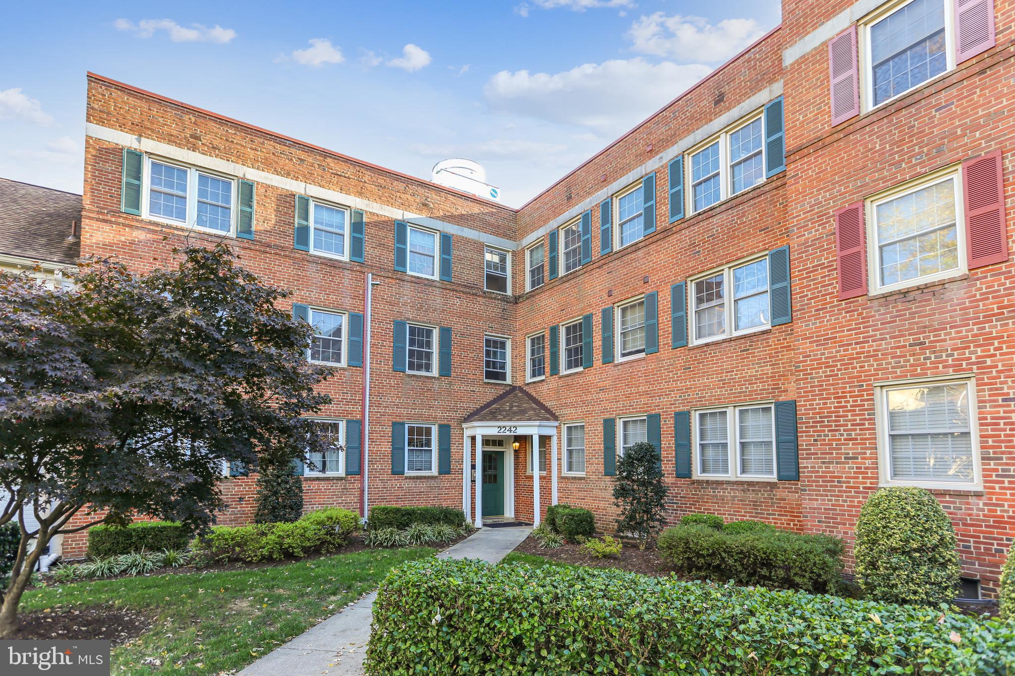 2242 Washington Avenue, Unit 102 Silver Spring, MD 20910 - Photo 1 of 18 Gallery Image 1