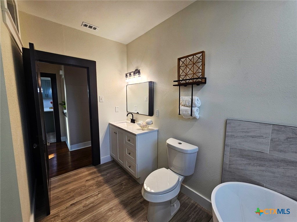 624 South Austin Street Seguin, TX 78155 - Photo 29 of 38