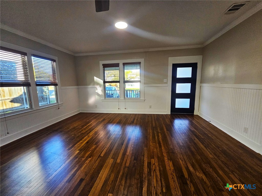 624 South Austin Street Seguin, TX 78155 - Photo 34 of 38