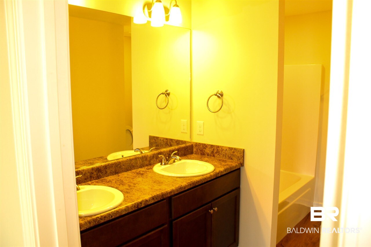 13358 Sanctuary Drive Foley, AL 36535 - Photo 12 of 32