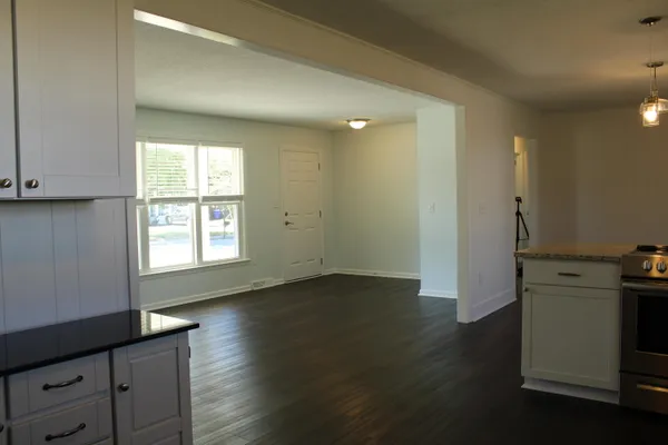 $2,400 | 7744 Allwood Avenue, North Charleston, SC 29418