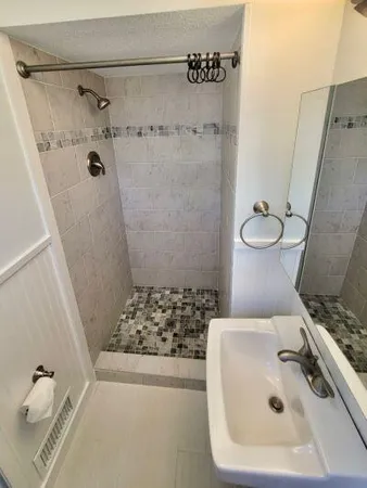 $2,400 | 7744 Allwood Avenue, North Charleston, SC 29418