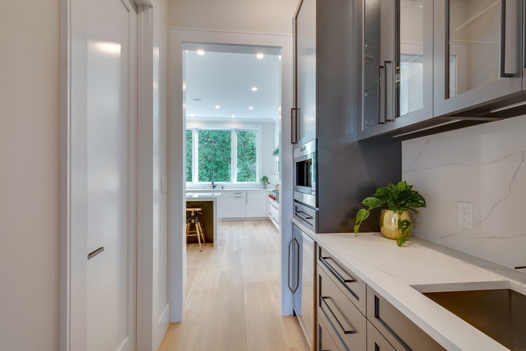 36 Silver Birch Road Newton, MA 02468 - Photo 6 of 39