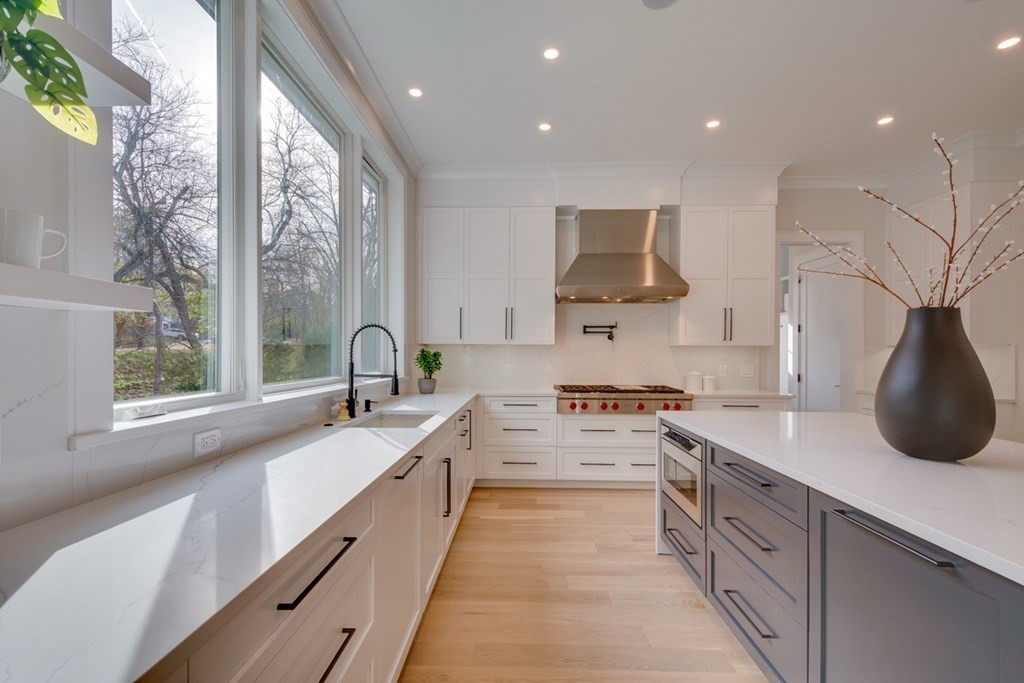 36 Silver Birch Road Newton, MA 02468 - Photo 9 of 39