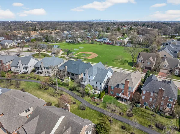 $1,449,900 | 5916 Parkview Drive, Western Springs, IL 60558