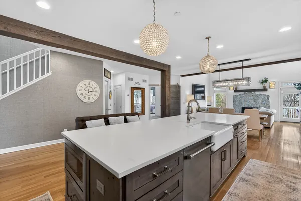 $1,449,900 | 5916 Parkview Drive, Western Springs, IL 60558