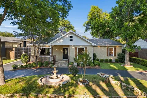 $869,000 | 9966 Coppedge Lane, Dallas, TX 75220