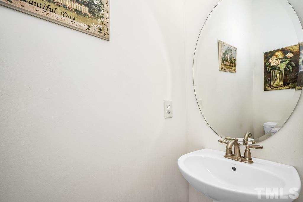 3912 Tresco Crossing Raleigh, NC 27616 - Photo 6 of 25 Gallery Image 6