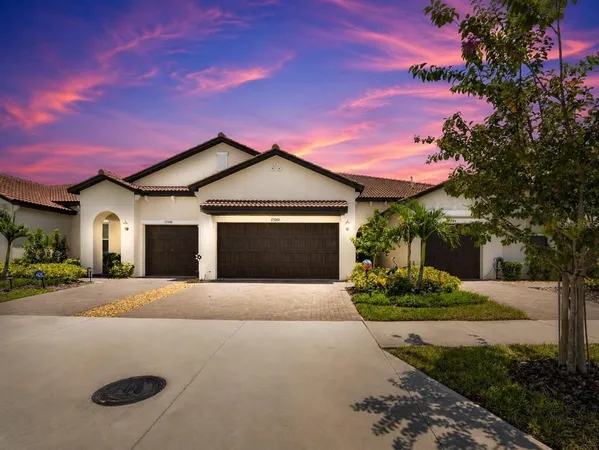 $265,000 | 17242 Holly Wl Avenue, Wimauma, FL 33598