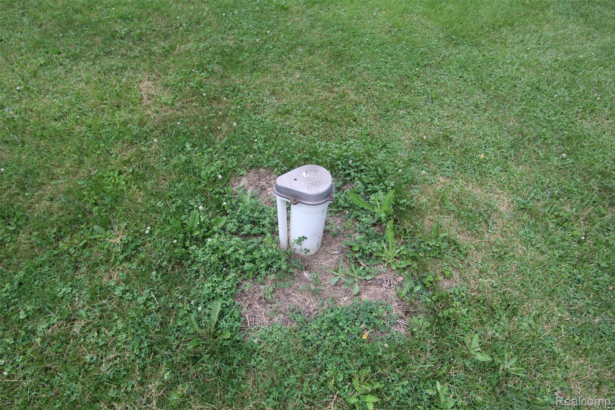 311 Davis Lake Road Lapeer, MI 48446 - Photo 31 of 38 IMG_8544.JPG