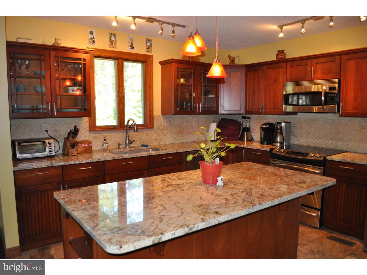 680 Store Road Harleysville, PA 19438 - Photo 5 of 21 Kitchen