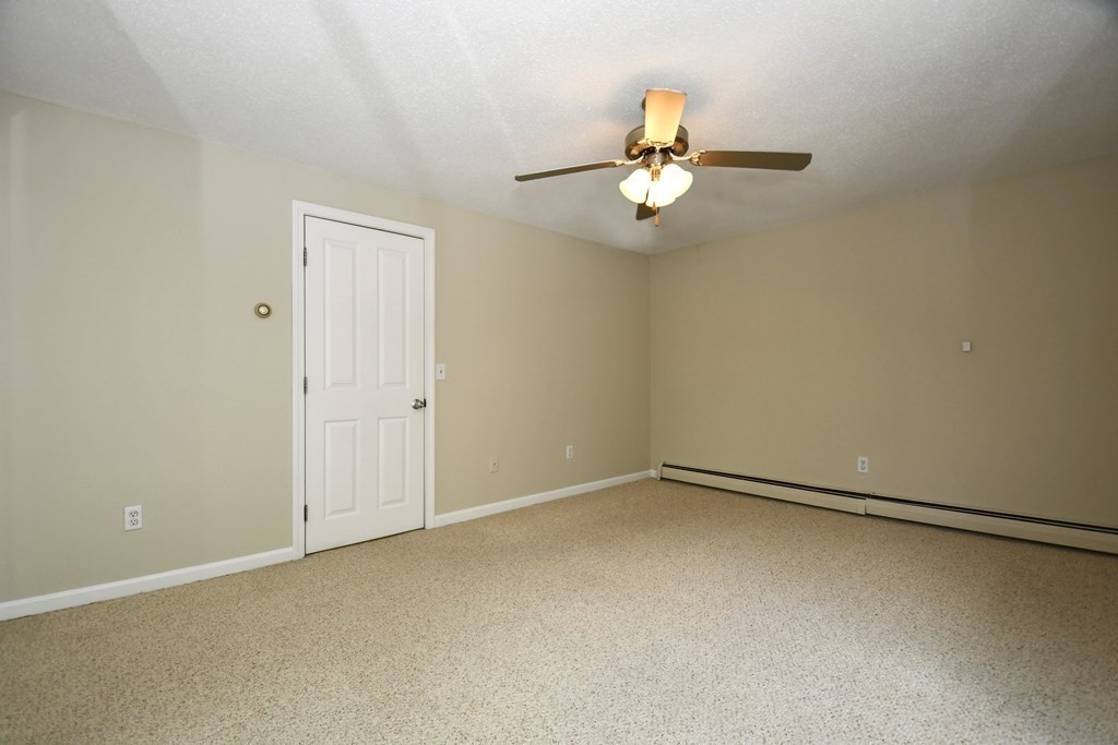 172 Ayer Road, Unit E Shirley, MA 01464 - Photo 21 of 33