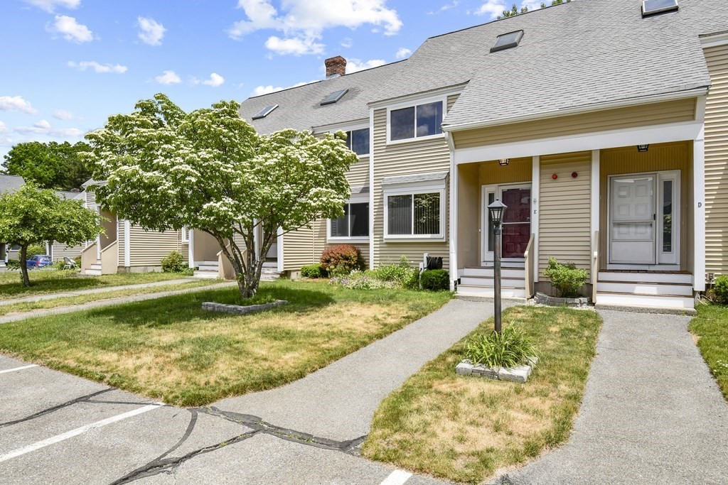 172 Ayer Road, Unit E Shirley, MA 01464 - Photo 3 of 33