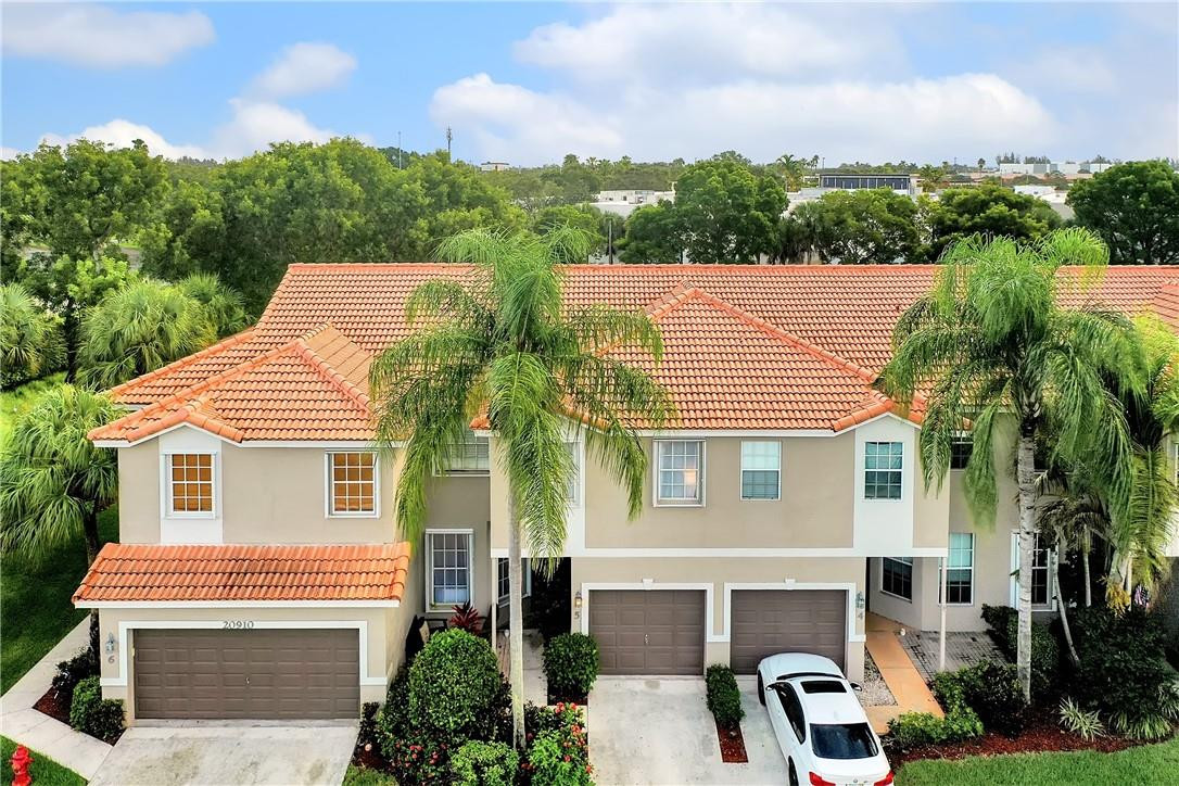 20910 Vía Oleander, Unit 5 Boca Raton, FL 33428 - Photo 2 of 36 Photo 2