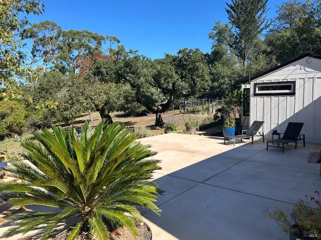 a view of a outdoor space