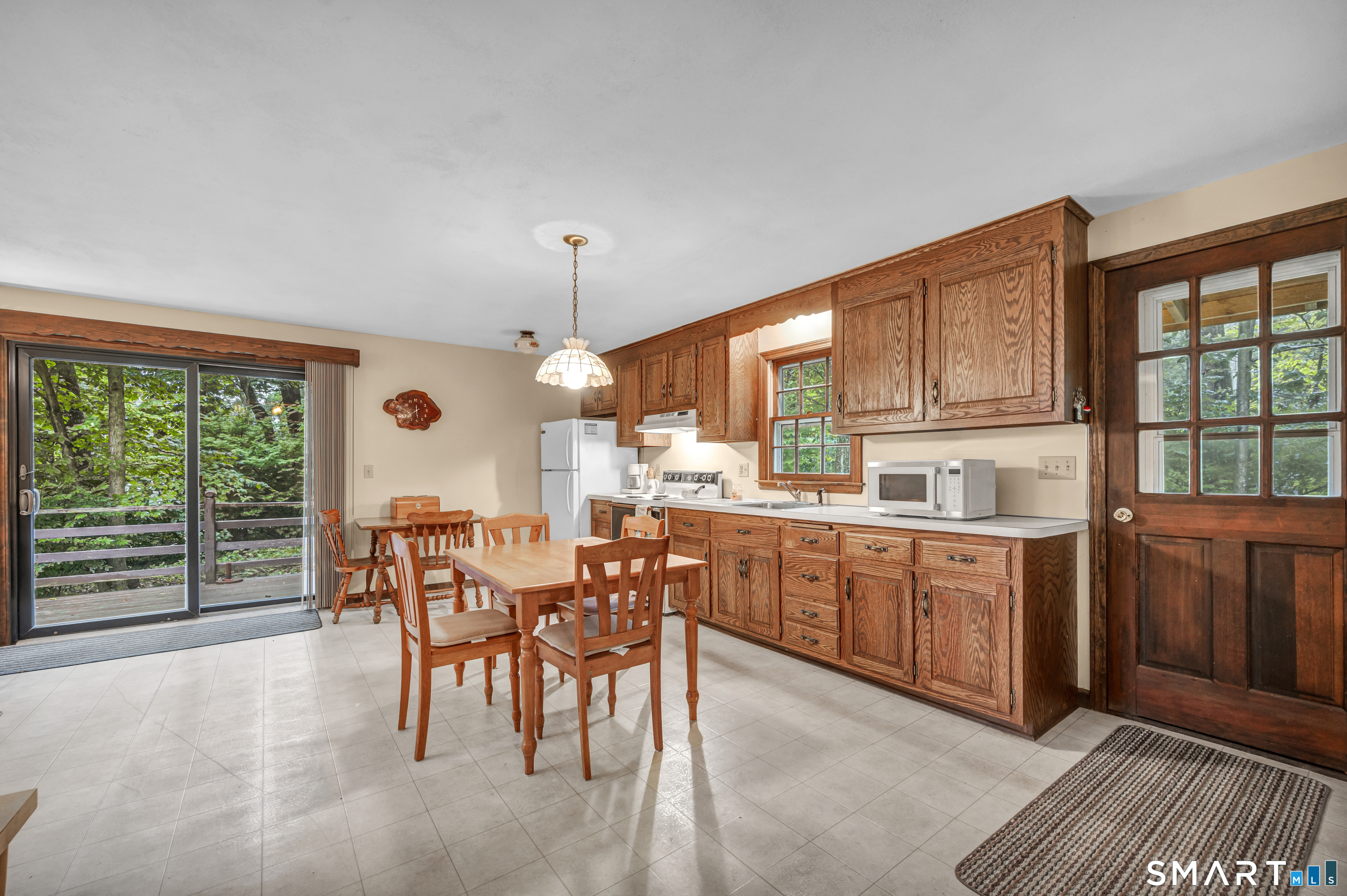 17 Beech Road Lebanon, CT 06249 - Photo 3 of 30 Gallery Image 3