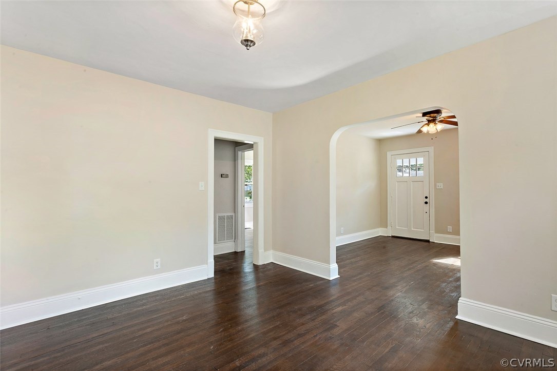 2710 Maplewood Road Henrico, VA 23228 - Photo 5 of 18 Gallery Image 5