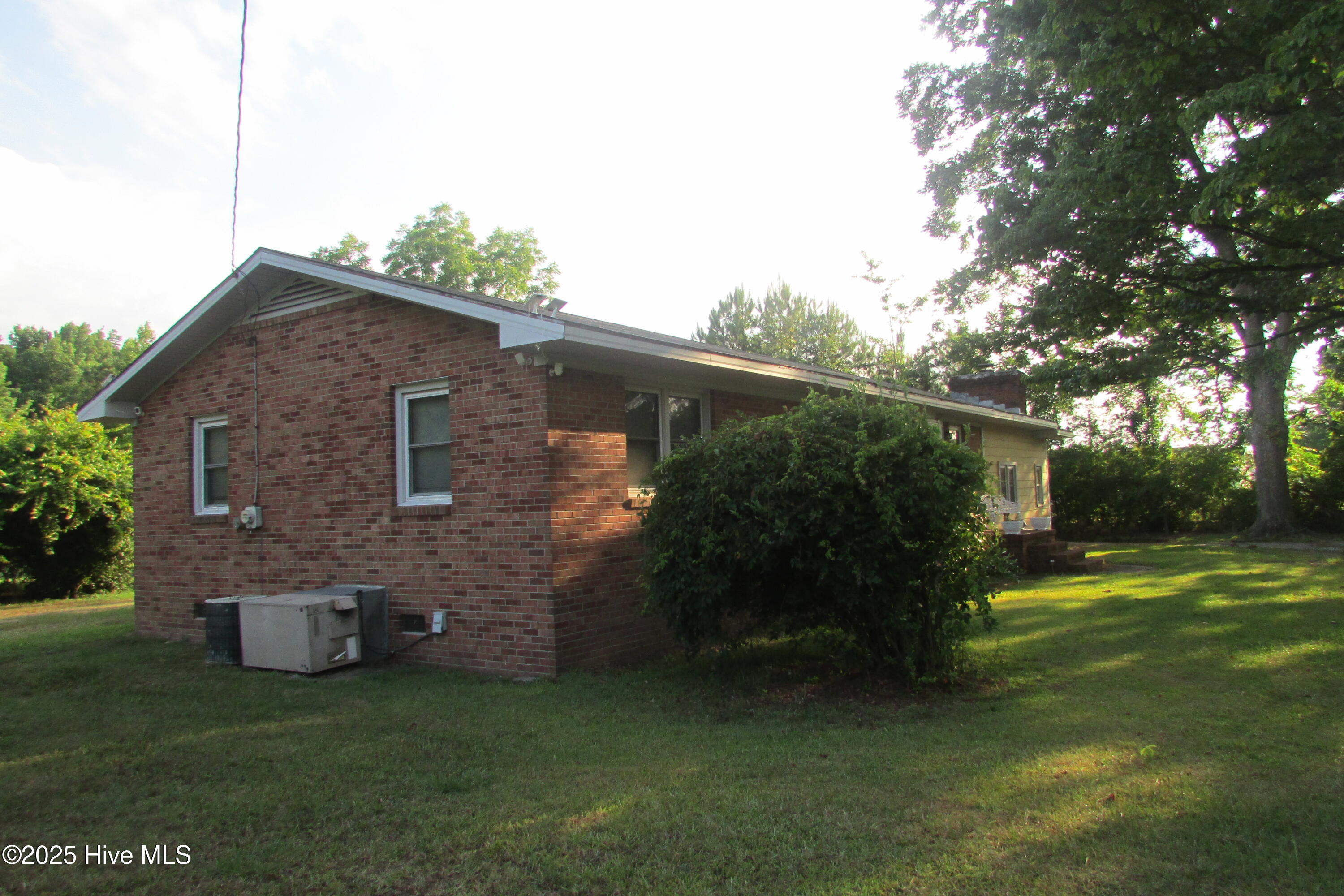 291 Community Road Warsaw, NC 28398 - Photo 10 of 22 IMG_4156