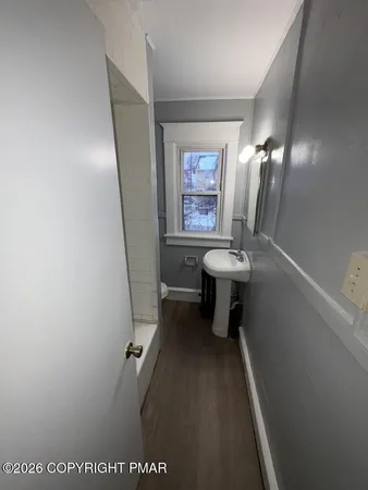 $1,495 | 21 Edison Street, Wilkes Barre, PA 18702