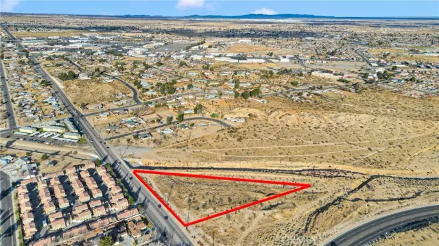 a view of a tennis court