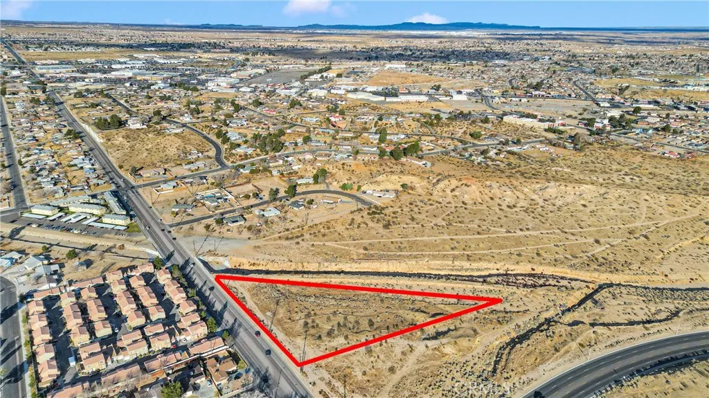 0 Seneca Road Oakland, CA 94605 - Photo 4 of 14 a view of an outdoor space