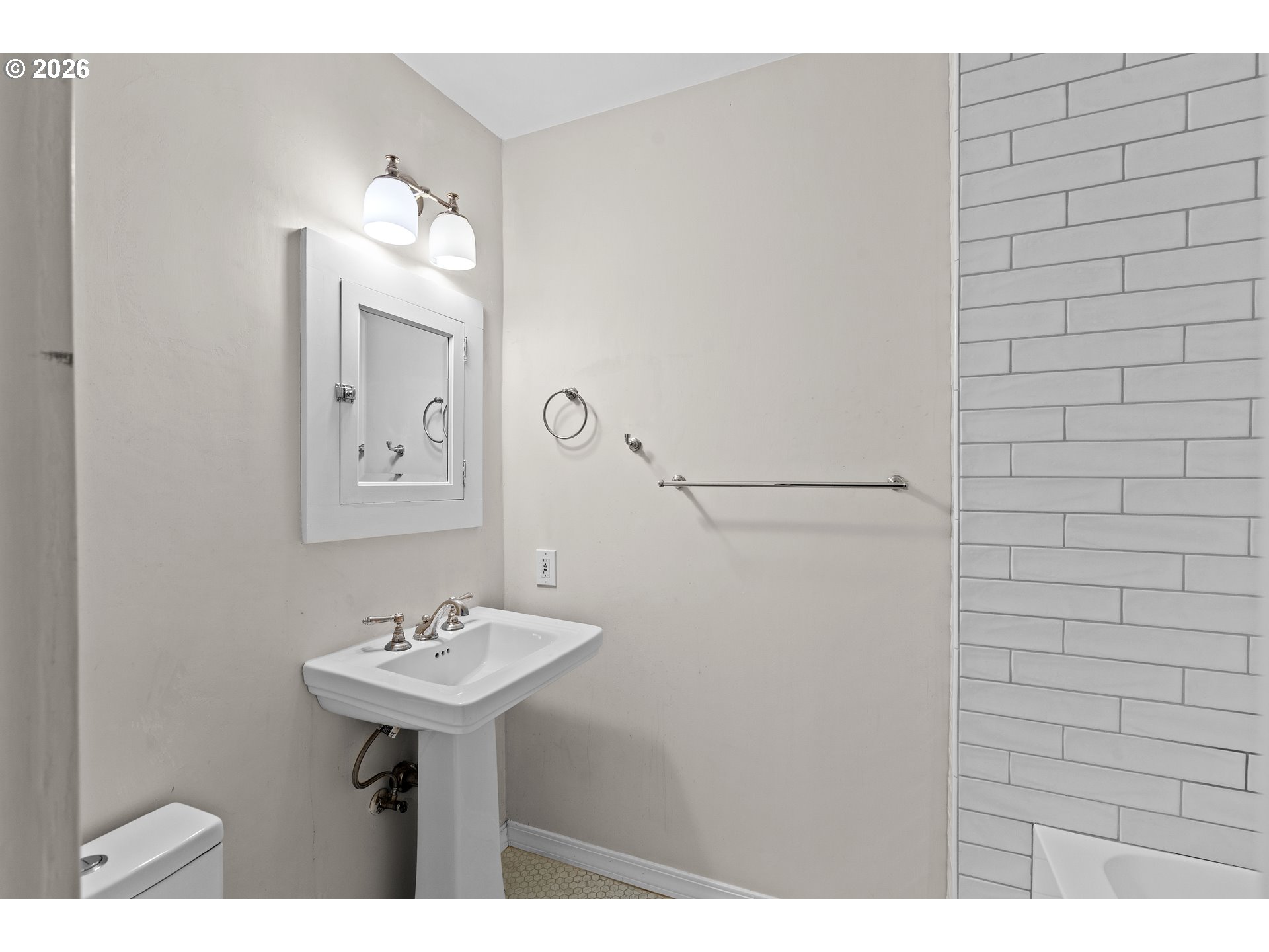 4315 Southwest Flower Street Portland, OR 97221 - Photo 22 of 43 Gallery Image 22