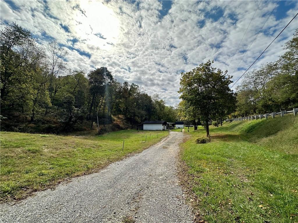 274 Sugar Run Road Waynesburg, PA 15370 - Photo 11 of 13 Gallery Image 11