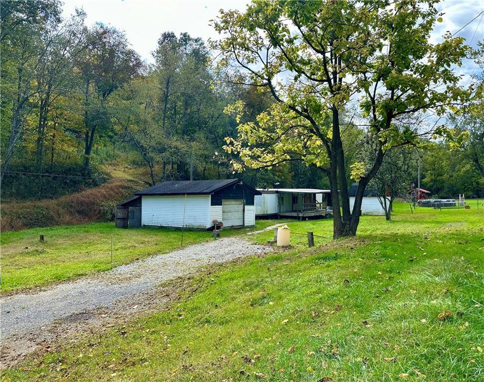 274 Sugar Run Road Waynesburg, PA 15370 - Photo 4 of 13 Gallery Image 4
