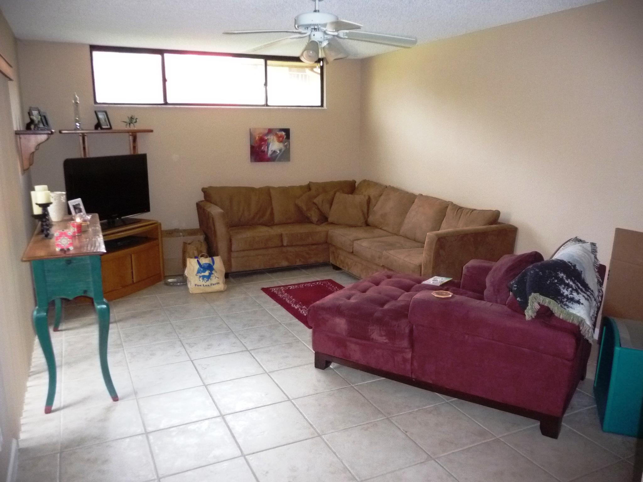 8129 Severn Drive, Unit A Boca Raton, FL 33433 - Photo 4 of 22 Puchaty 017