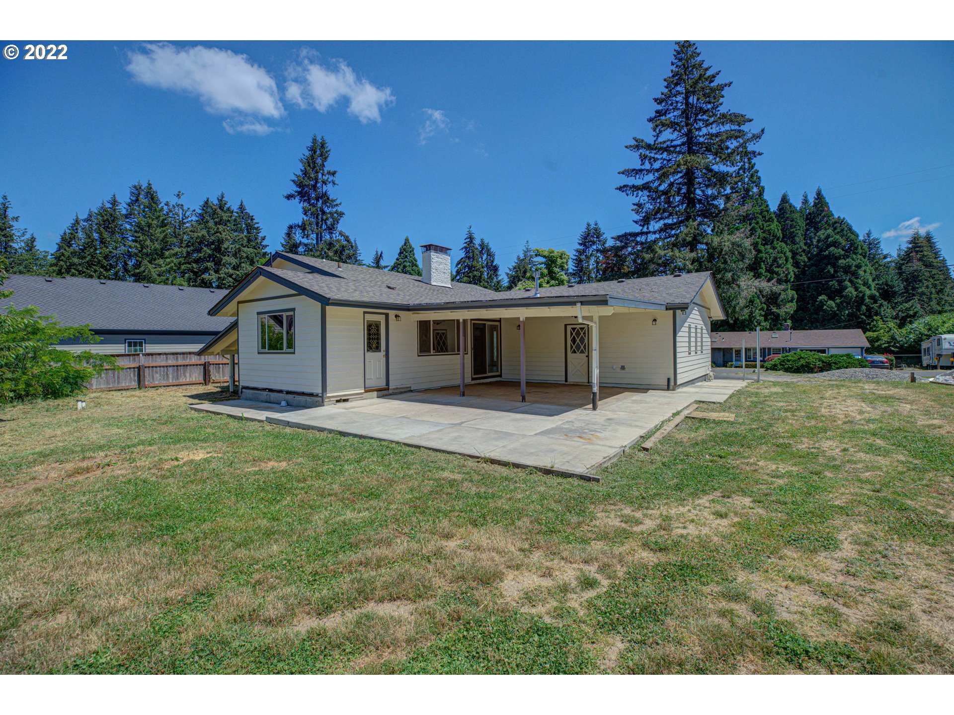 12355 Southeast Winston Road Damascus, OR 97089 - Photo 25 of 27 a house view with a garden space
