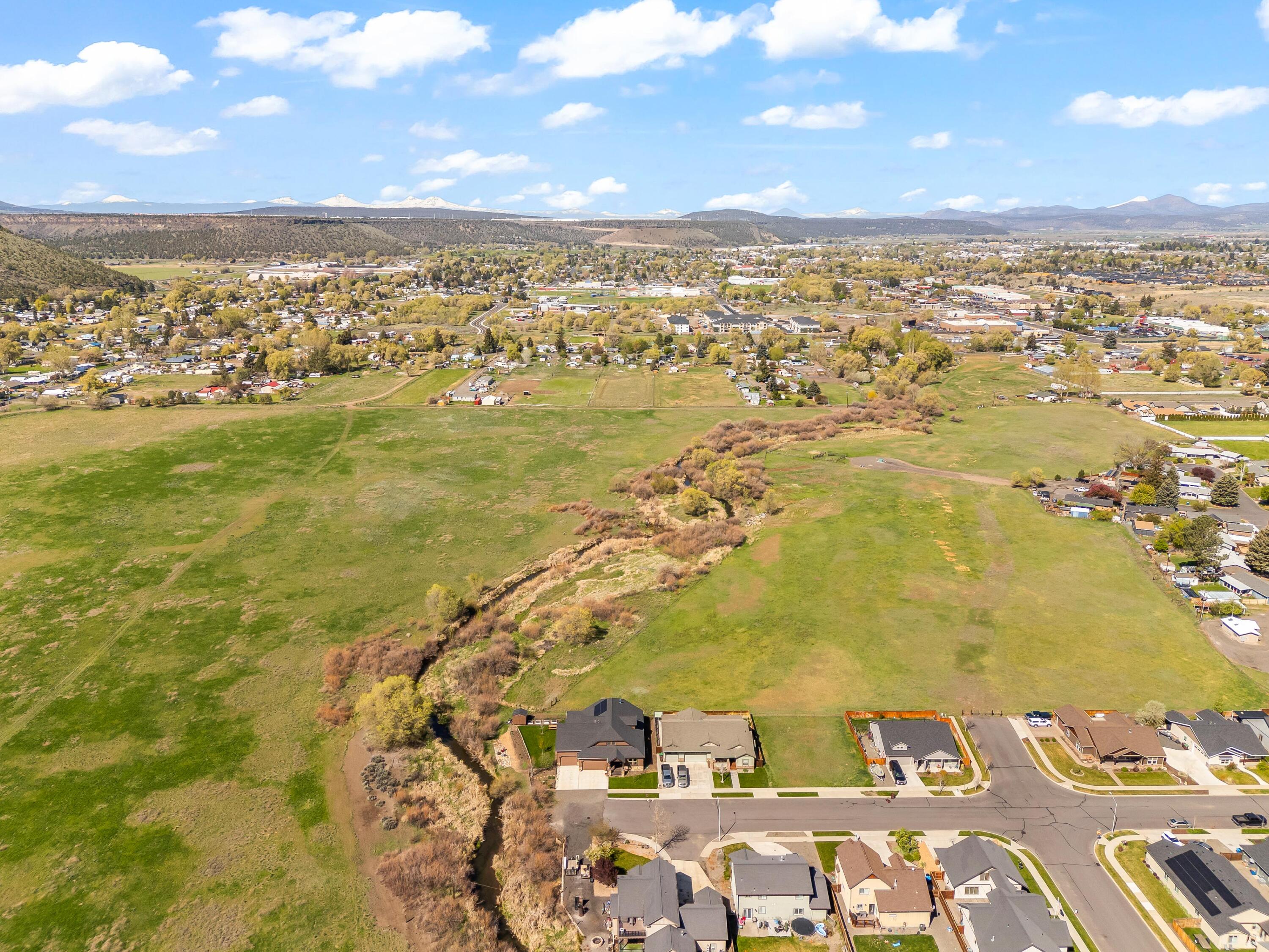 561 Southeast Stearns Road Prineville, OR 97754 - Photo 43 of 46