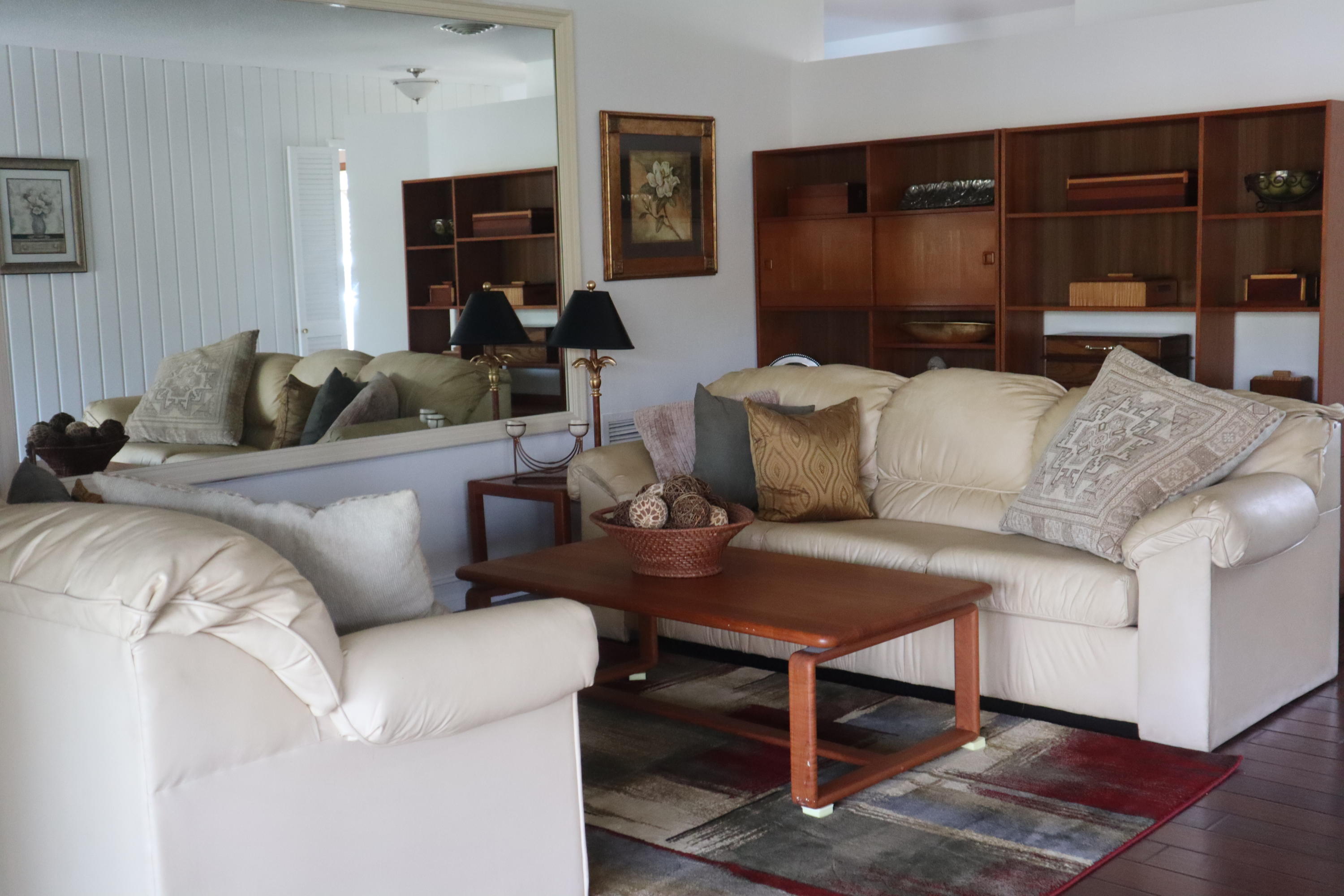 949 West Royal Palm Road Boca Raton, FL 33486 - Photo 7 of 17 Living Room
