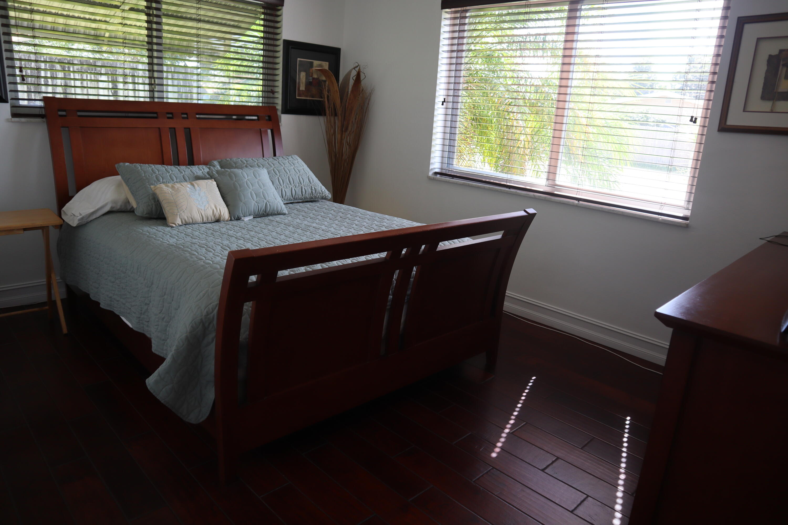 949 West Royal Palm Road Boca Raton, FL 33486 - Photo 10 of 17 Guest bedroom