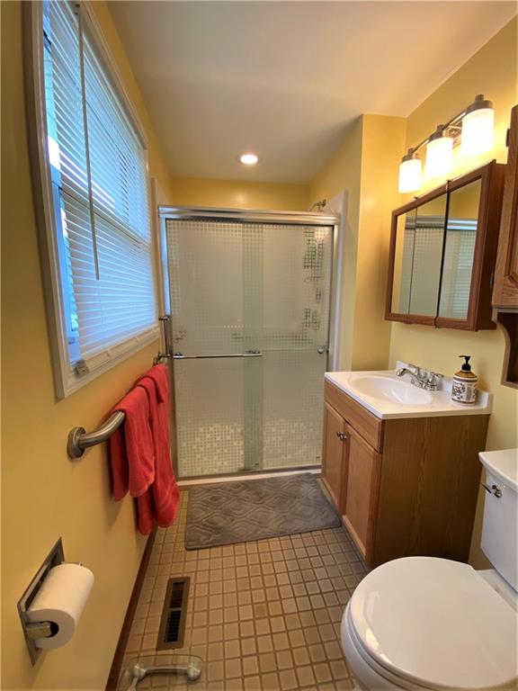 118 Clover Road Baden, PA 15005 - Photo 13 of 22
