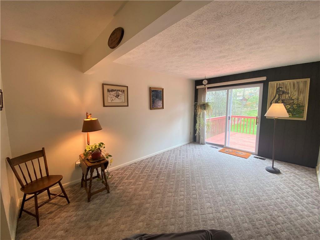 118 Clover Road Baden, PA 15005 - Photo 9 of 22