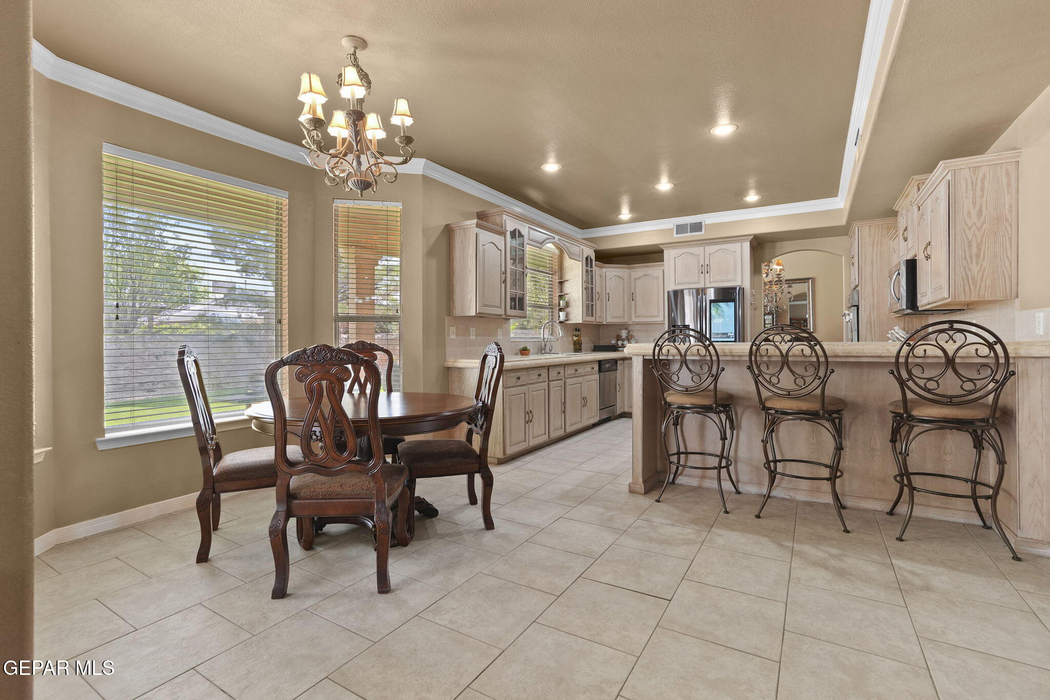 604 Rosinante Road El Paso, TX 79922 - Photo 13 of 60 44-web-or-mls-JOL00755
