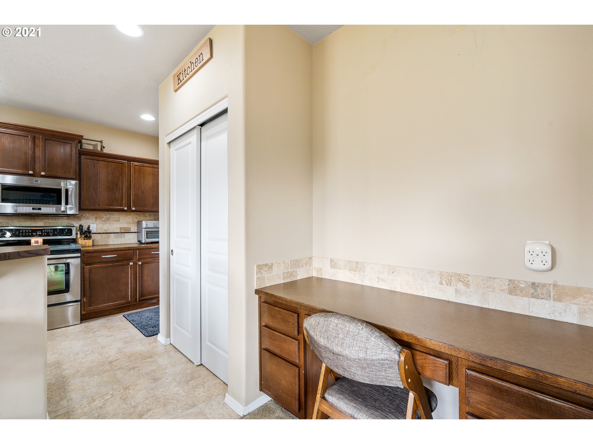 24958 Perkins Road Veneta, OR 97487 - Photo 12 of 32 Gallery Image 12