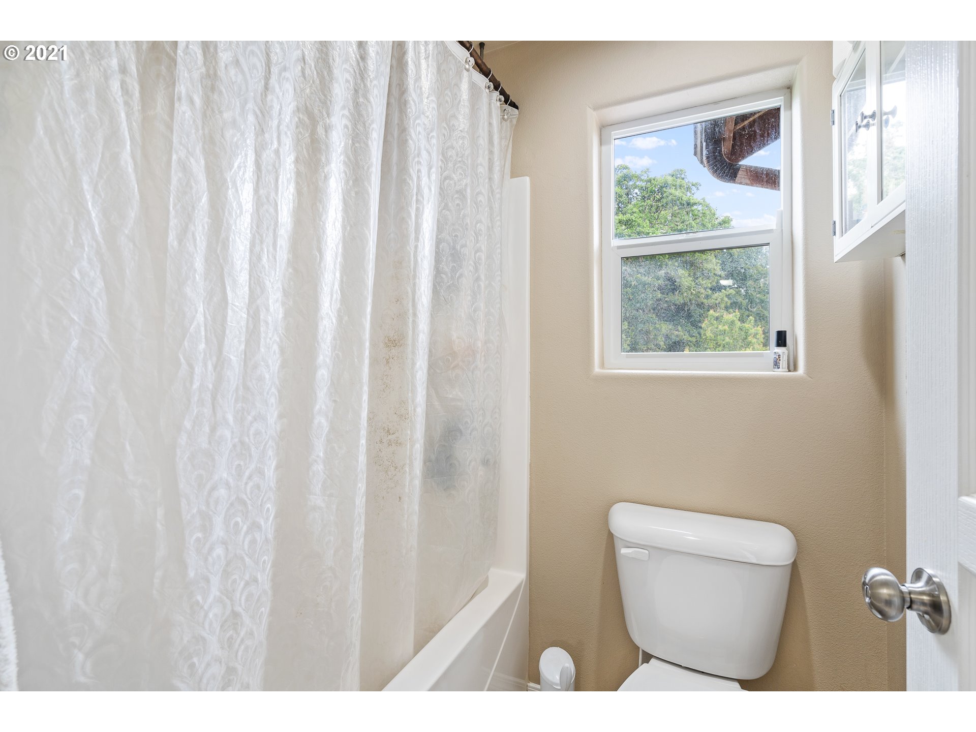 24958 Perkins Road Veneta, OR 97487 - Photo 25 of 32 Gallery Image 25