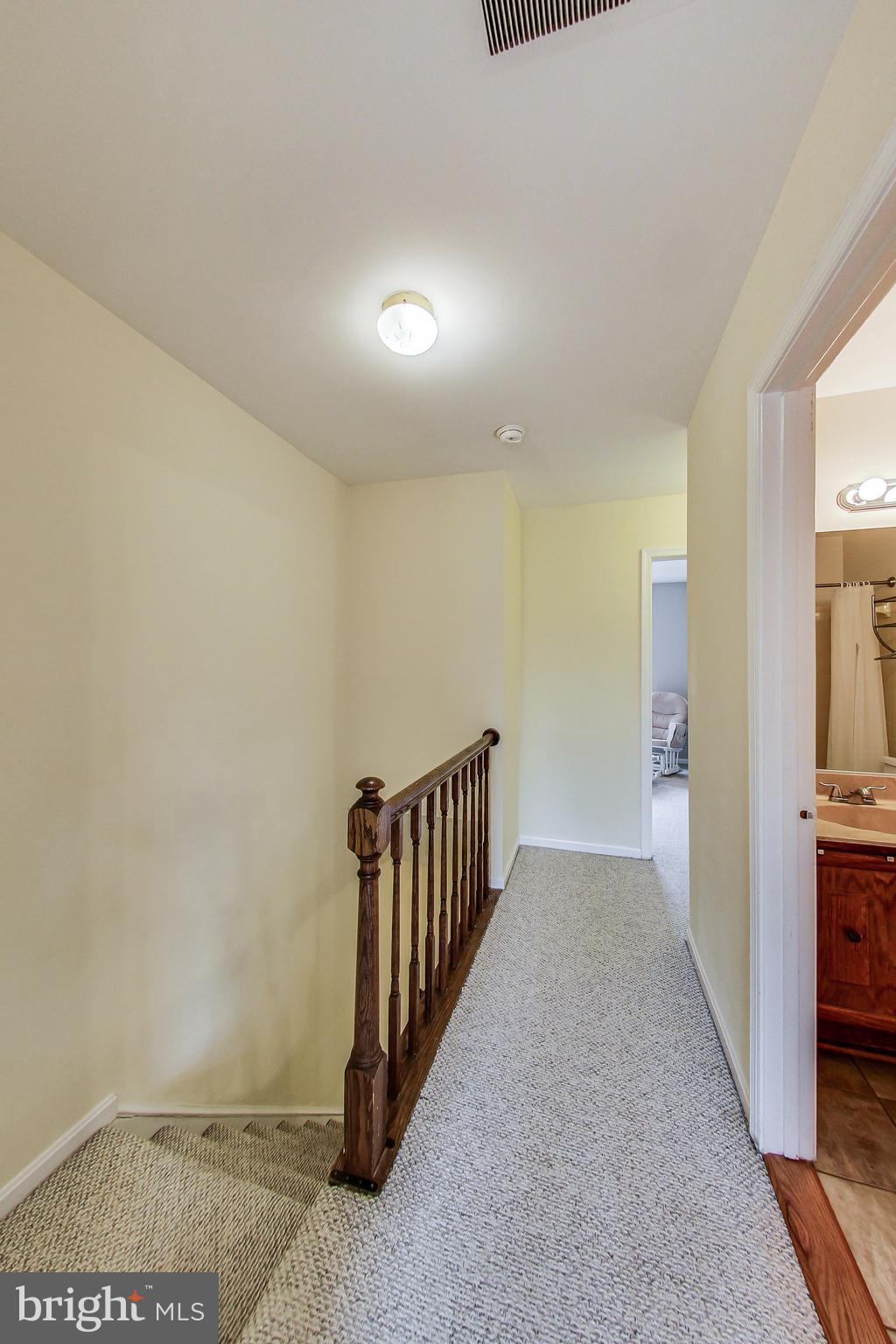 9033 Ottawa Place Silver Spring, MD 20910 - Photo 15 of 38