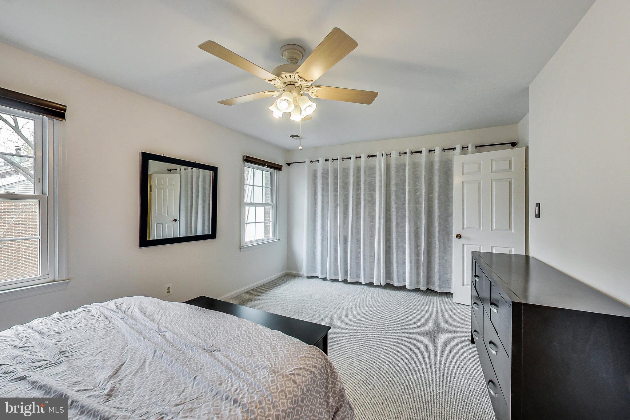 9033 Ottawa Place Silver Spring, MD 20910 - Photo 17 of 38