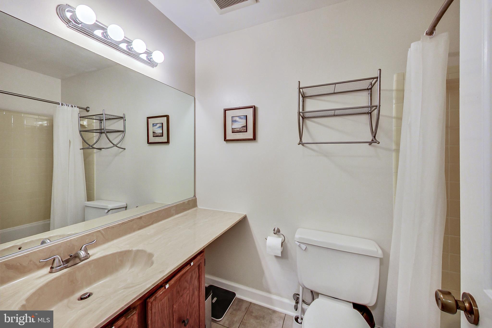 9033 Ottawa Place Silver Spring, MD 20910 - Photo 26 of 38