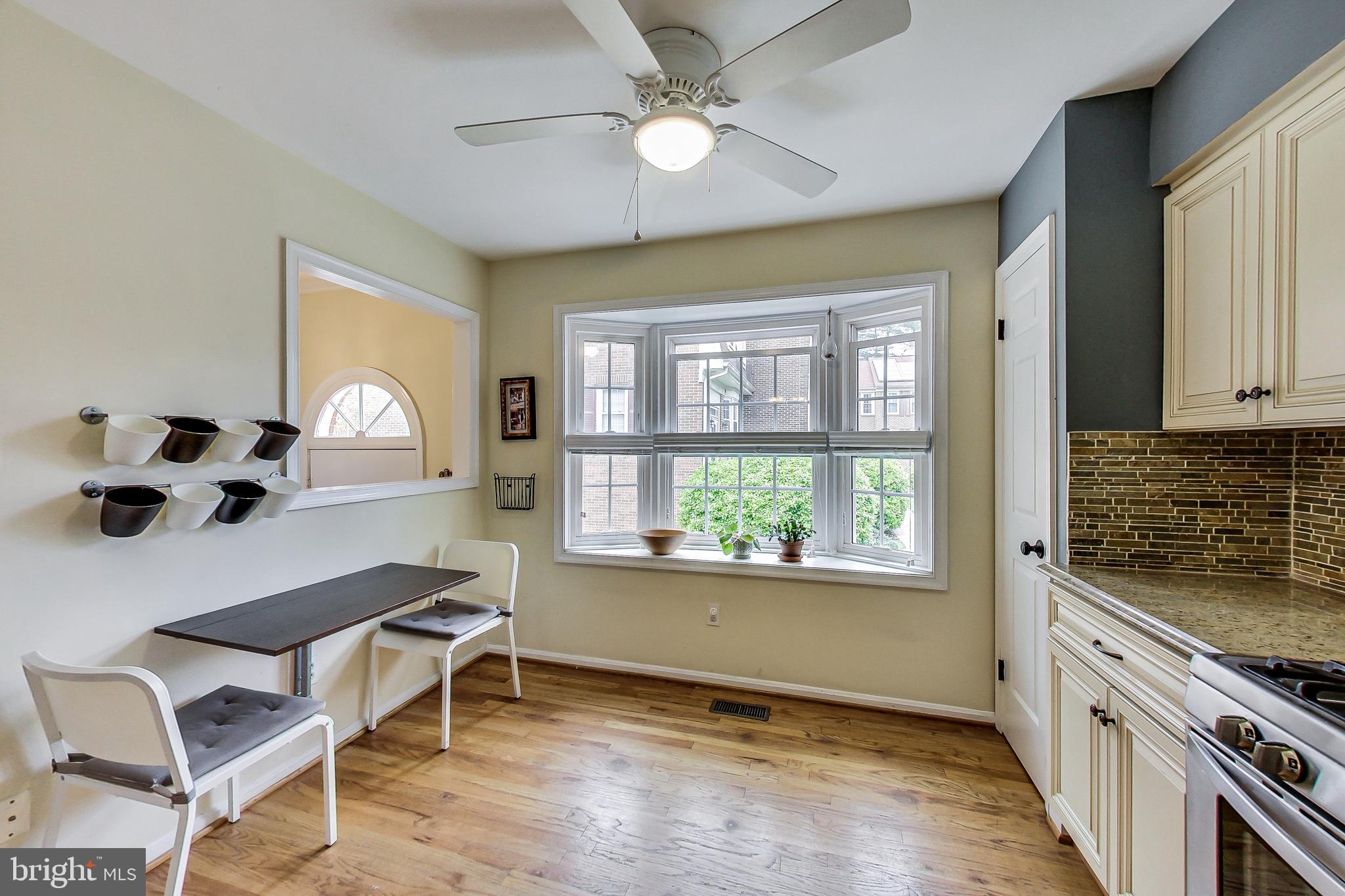 9033 Ottawa Place Silver Spring, MD 20910 - Photo 6 of 38