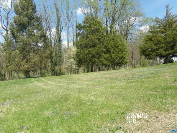 $1,850 | 127 Buckingham Circle, Unit A, Charlottesville, VA 22903