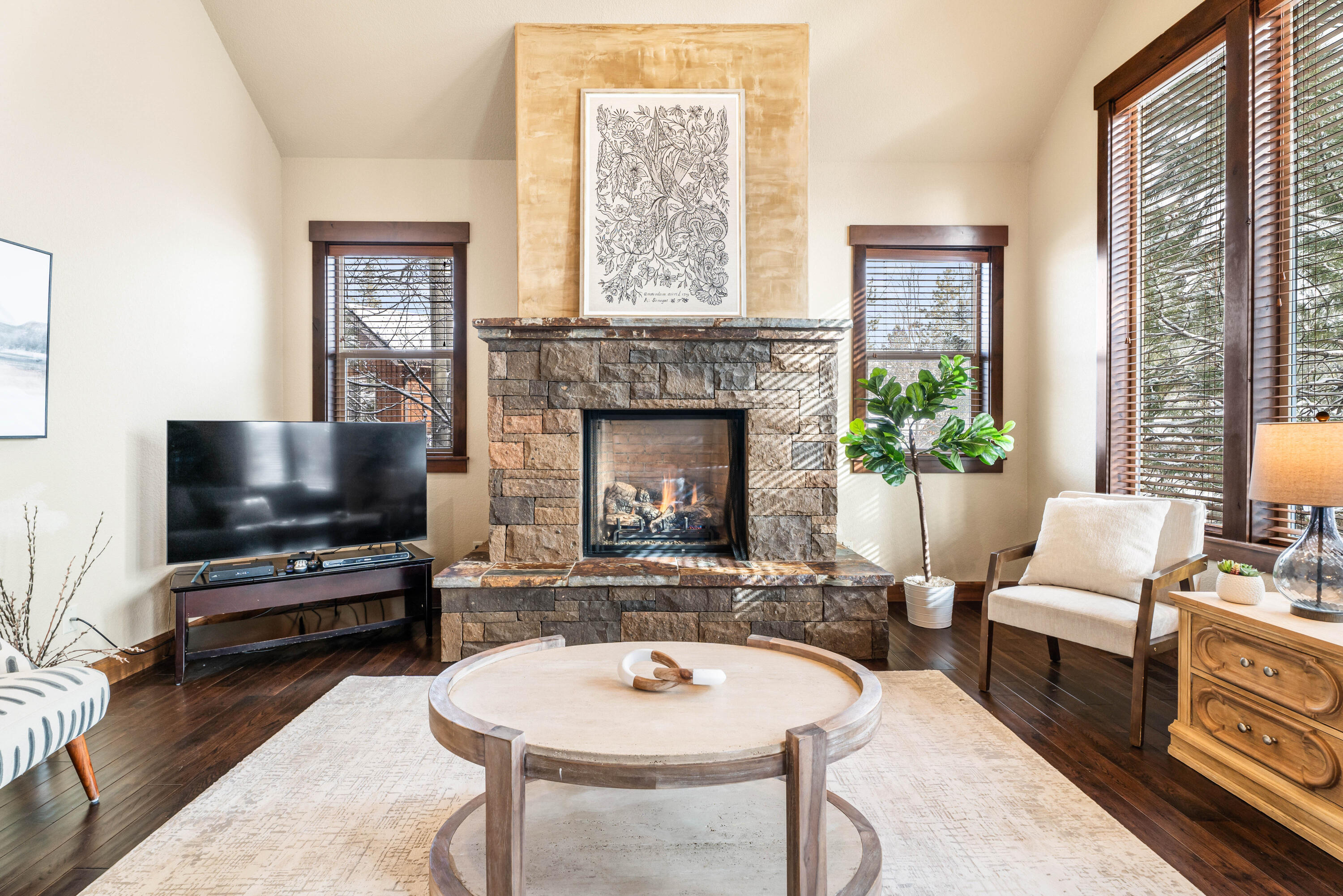 04-Living Room