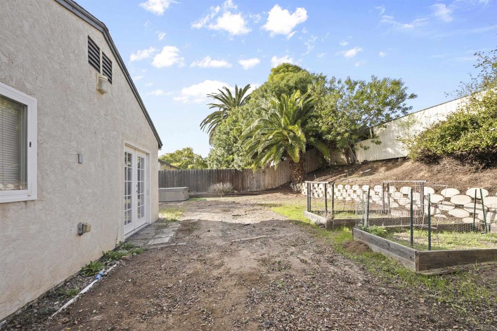 10036 3 Oaks Way Santee, CA 92071 - Photo 31 of 36 a view of sign board with yard