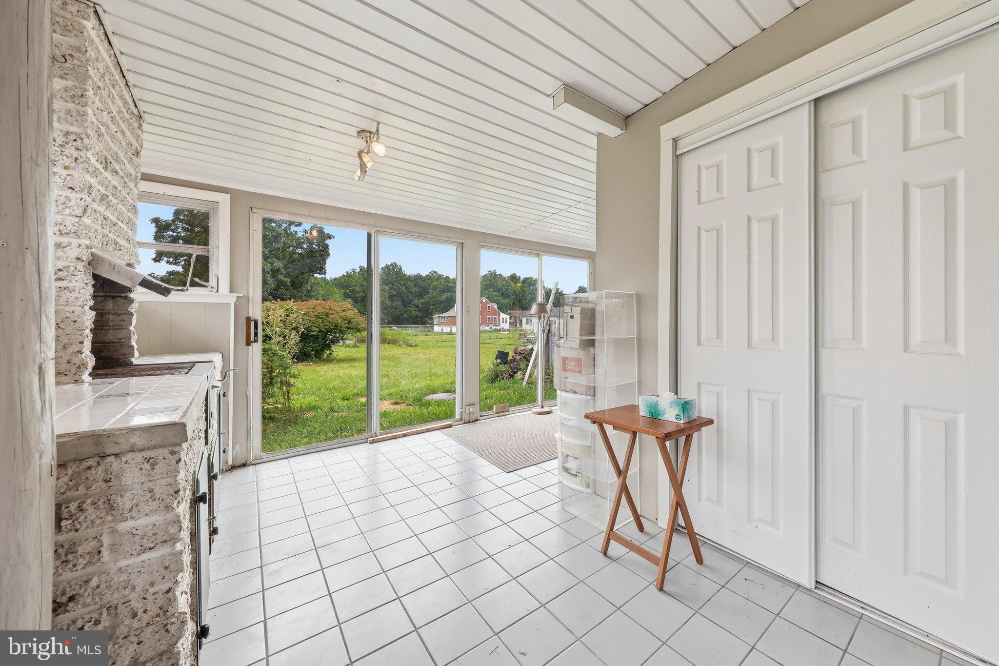 25327 Highfield Road Cascade, MD 21719 - Photo 16 of 52 Sun Room
