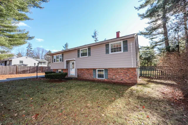 $514,900 | 14 Mayflower Drive, Merrimack, NH 03054